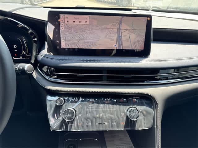 Thumbnail: 2026 INFINITI QX60 - 19