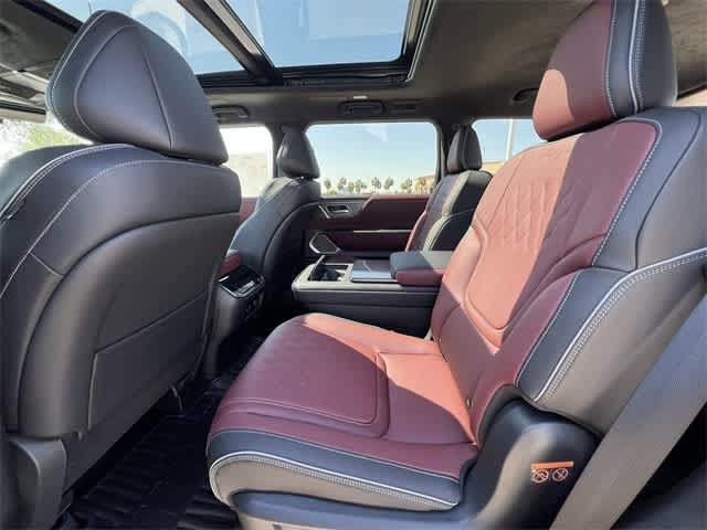 Thumbnail: 2025 INFINITI QX80 - 22