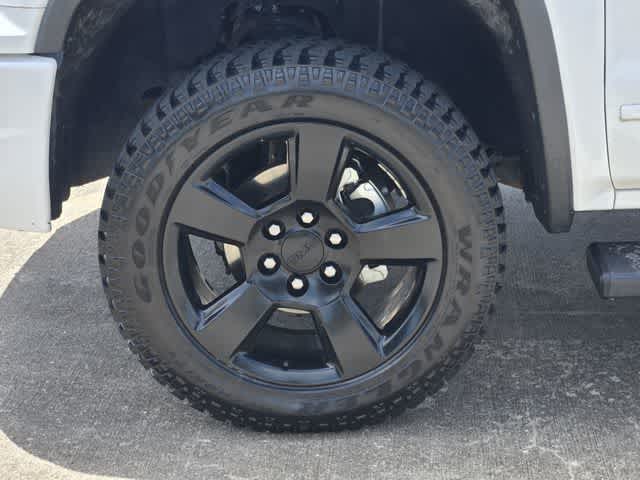 Thumbnail: 2017 GMC Sierra 1500 - 8
