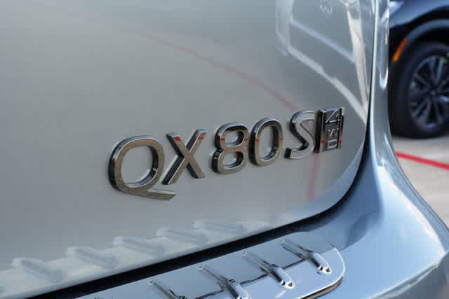 Thumbnail: 2026 INFINITI QX80 - 20