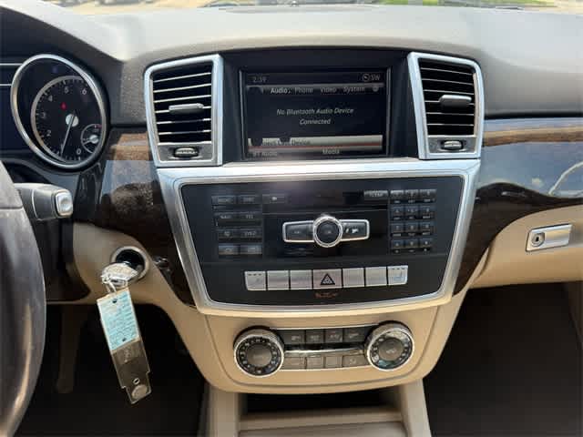 Thumbnail: 2013 Mercedes-Benz M-Class - 19