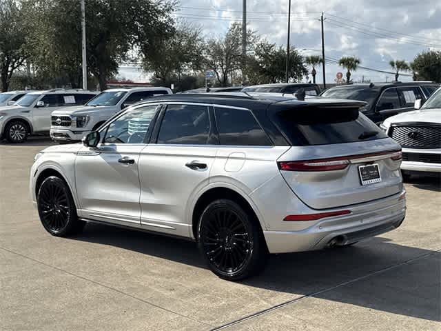 Thumbnail: 2020 Lincoln Corsair - 3