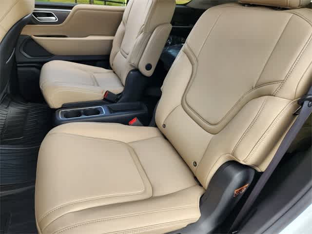 Thumbnail: 2026 INFINITI QX80 - 13