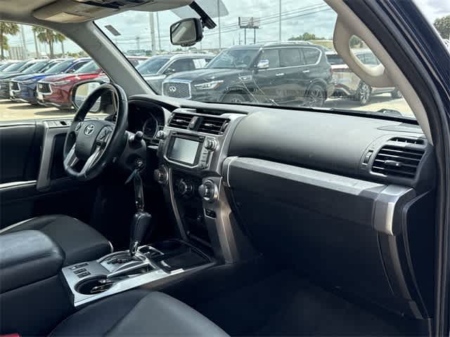 Thumbnail: 2014 Toyota 4Runner - 20