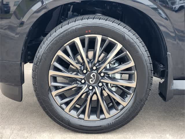 Thumbnail: 2026 INFINITI QX80 - 8