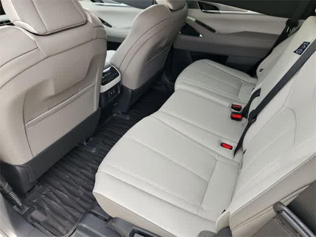 Thumbnail: 2026 INFINITI QX60 - 12