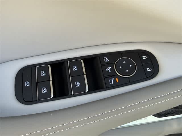 Thumbnail: 2026 INFINITI QX60 - 9