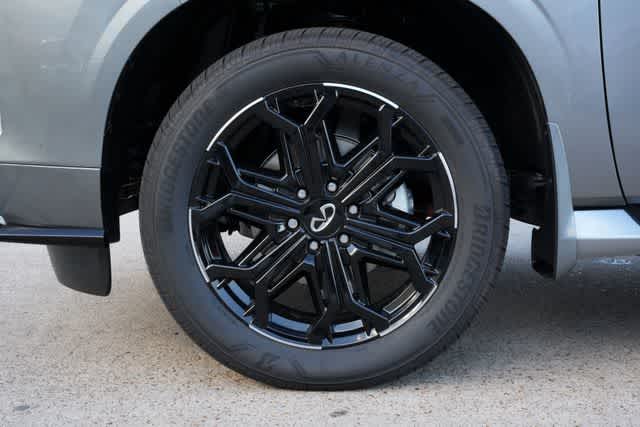 Thumbnail: 2026 INFINITI QX80 - 27