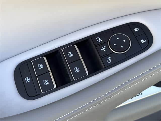 Thumbnail: 2026 INFINITI QX60 - 9