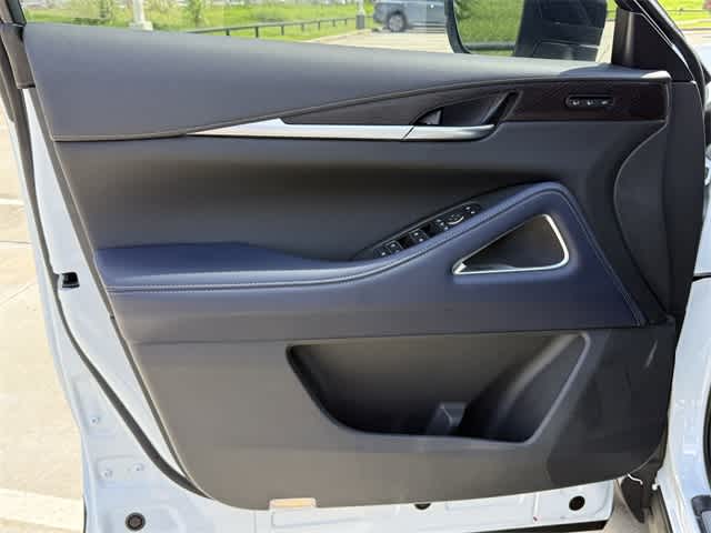 Thumbnail: 2026 INFINITI QX60 - 8