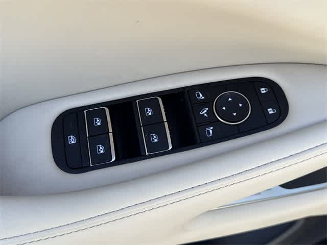 Thumbnail: 2025 INFINITI QX60 - 9