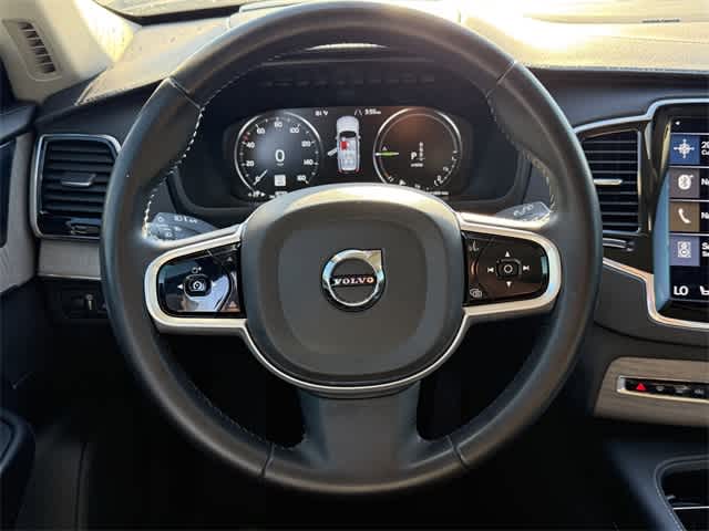 Thumbnail: 2022 Volvo XC90 - 17