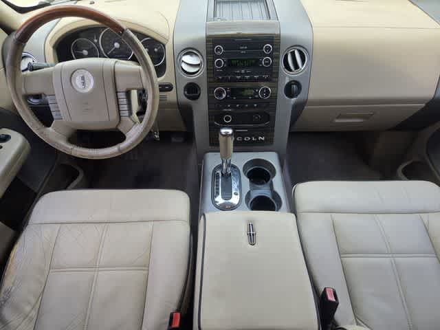 Thumbnail: 2008 Lincoln Mark LT - 10