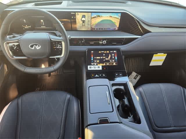 Thumbnail: 2026 INFINITI QX80 - 10