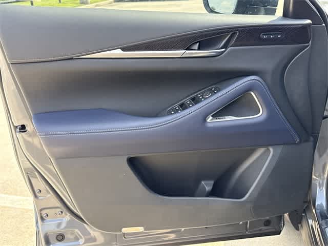 Thumbnail: 2026 INFINITI QX60 - 8