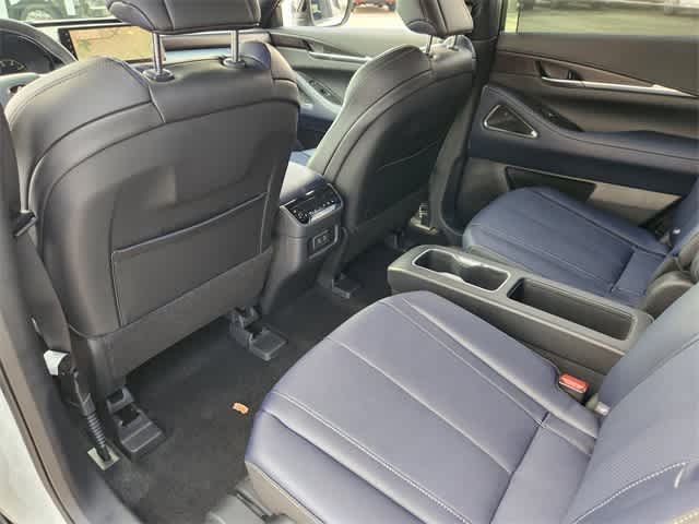 Thumbnail: 2026 INFINITI QX60 - 12