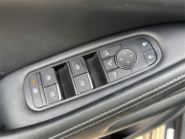 Thumbnail: 2023 INFINITI QX60 - 10