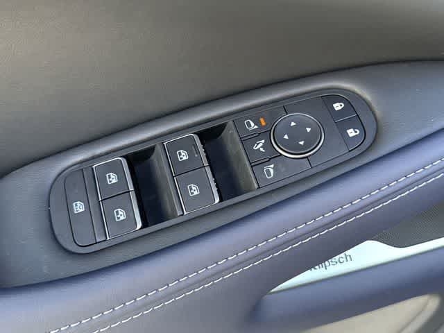 Thumbnail: 2026 INFINITI QX60 - 9