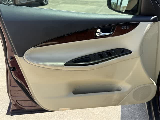 Thumbnail: 2017 INFINITI QX50 - 8