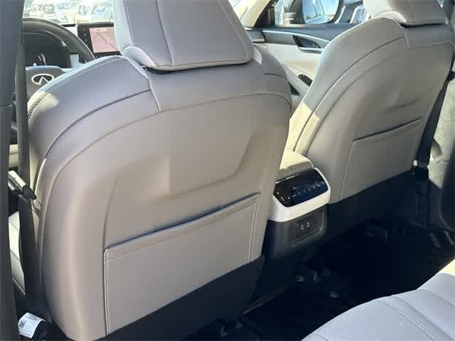 Thumbnail: 2026 INFINITI QX60 - 15