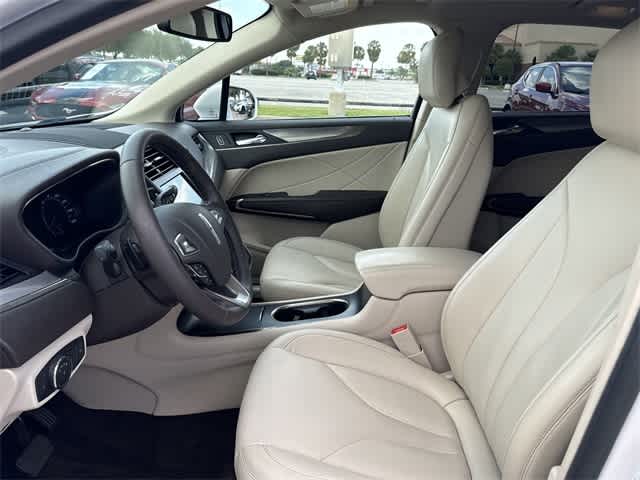 Thumbnail: 2019 Lincoln MKC - 11