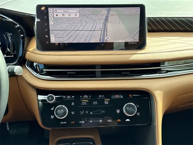 Thumbnail: 2026 INFINITI QX60 - 19