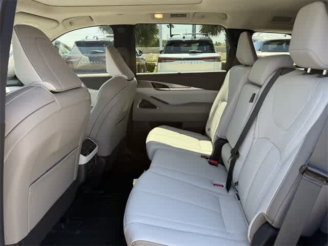 Thumbnail: 2026 INFINITI QX60 - 15