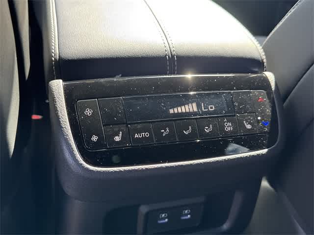 Thumbnail: 2026 INFINITI QX60 - 22