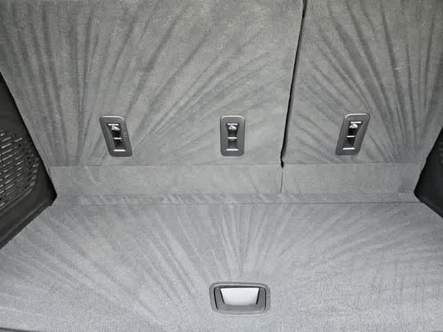 Thumbnail: 2024 Chevrolet Tahoe - 20