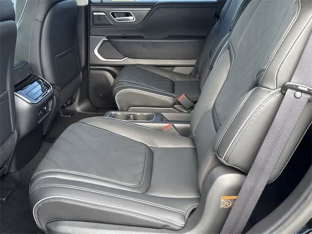 Thumbnail: 2026 INFINITI QX80 - 14