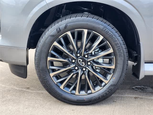 Thumbnail: 2026 INFINITI QX80 - 8