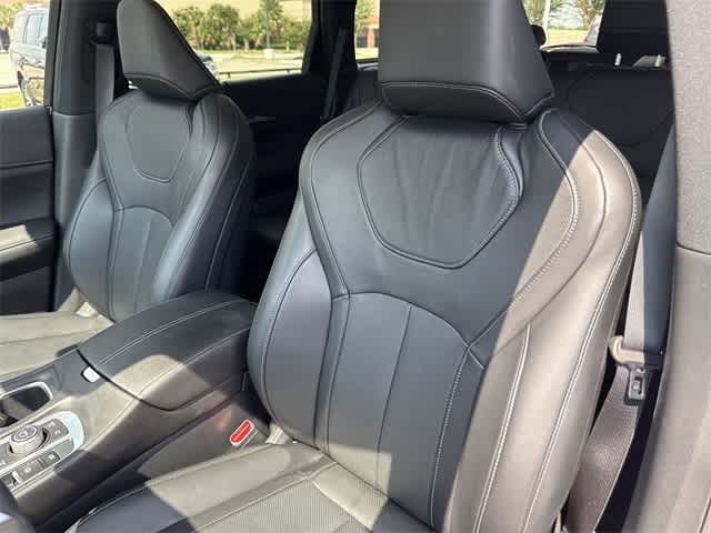 Thumbnail: 2025 INFINITI QX60 - 13