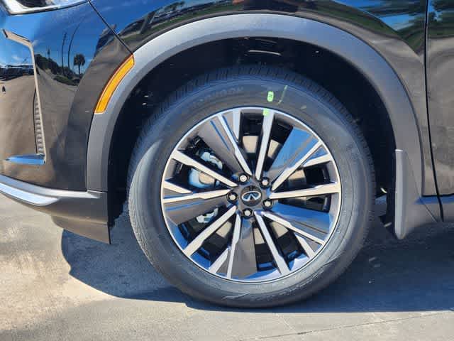 Thumbnail: 2026 INFINITI QX60 - 8