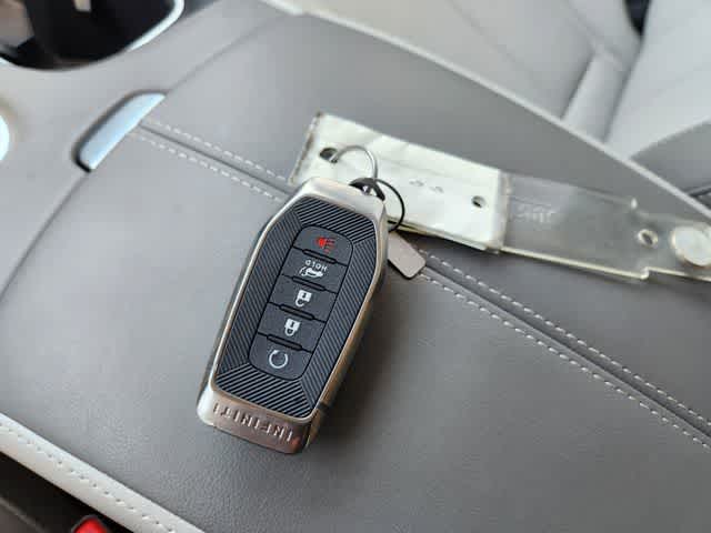 Thumbnail: 2026 INFINITI QX60 - 19