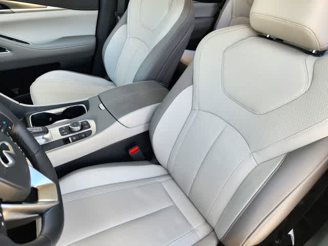 Thumbnail: 2026 INFINITI QX60 - 9