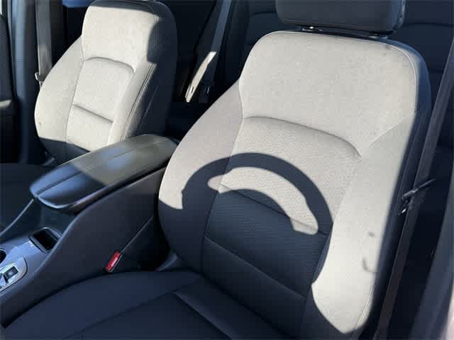 Thumbnail: 2023 Chevrolet Malibu - 12