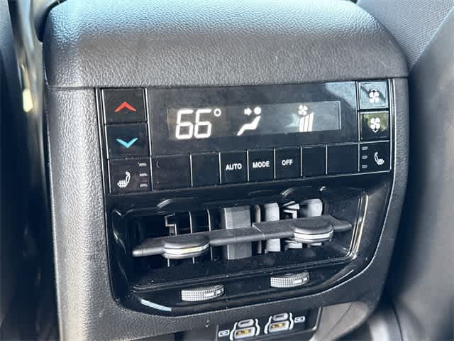 Thumbnail: 2021 Jeep Grand Cherokee L - 20
