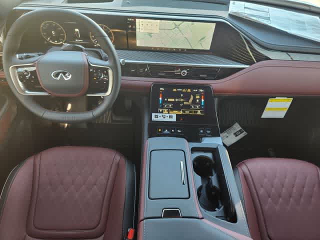 Thumbnail: 2026 INFINITI QX80 - 10