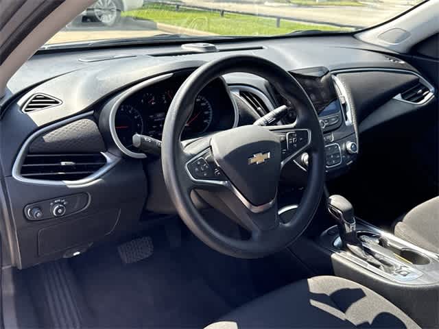 Thumbnail: 2024 Chevrolet Malibu - 9