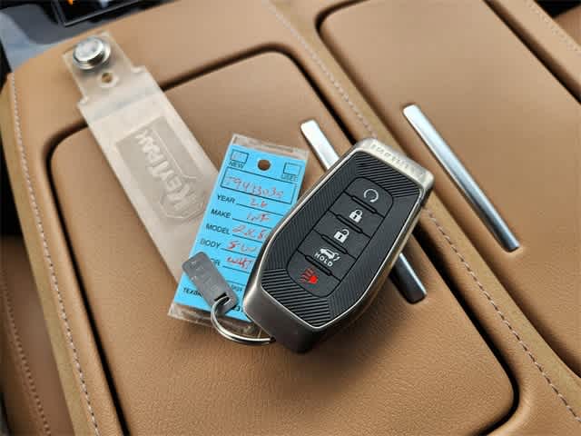 Thumbnail: 2026 INFINITI QX80 - 20