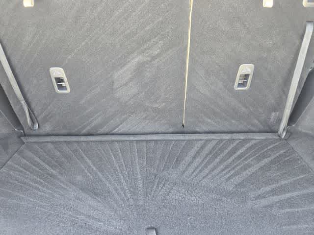 Thumbnail: 2023 INFINITI QX60 - 19