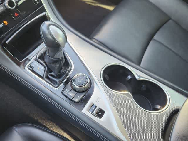 Thumbnail: 2014 INFINITI Q50 - 17