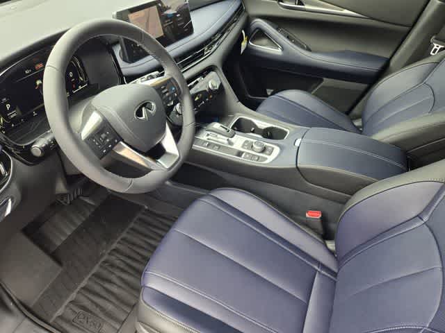 Thumbnail: 2027 INFINITI QX60 - 2