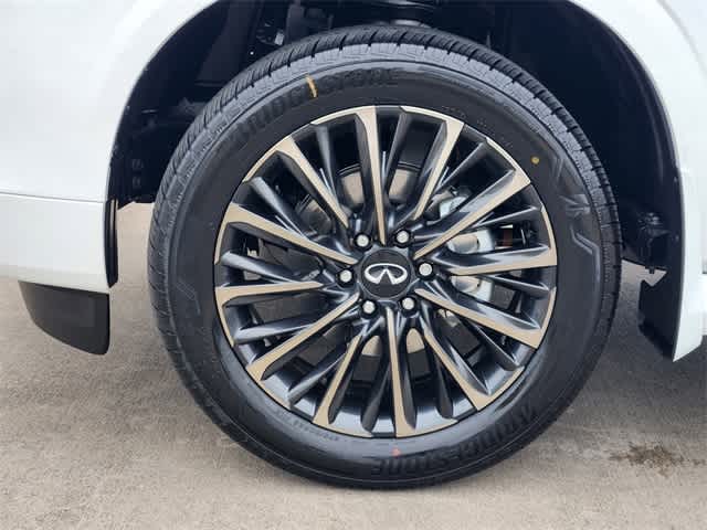 Thumbnail: 2026 INFINITI QX80 - 8