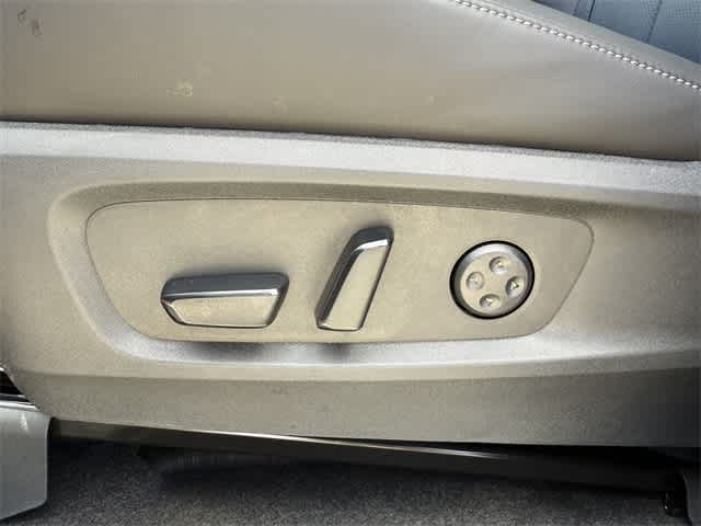 Thumbnail: 2026 INFINITI QX60 - 27