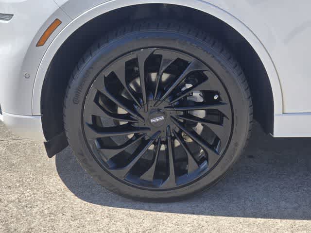 Thumbnail: 2023 Lincoln Aviator - 7
