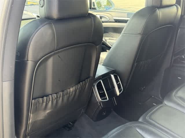 Thumbnail: 2016 Porsche Cayenne - 13