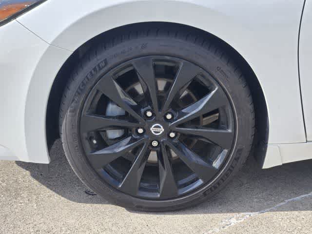 Thumbnail: 2020 Nissan Maxima - 8