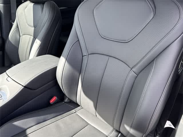 Thumbnail: 2026 INFINITI QX60 - 11