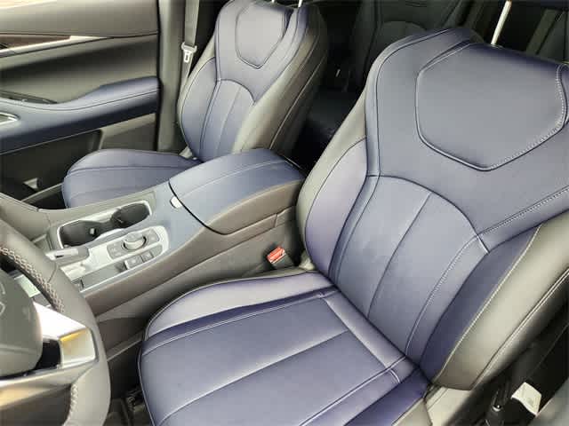 Thumbnail: 2026 INFINITI QX60 - 11